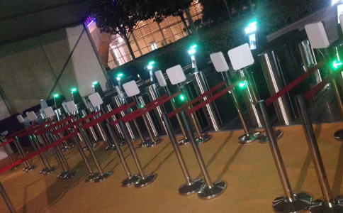 上海營信RFID讀寫器在中博會簽到現(xiàn)場 上海營信讀寫器與場景化定制天線在中博會應(yīng)用